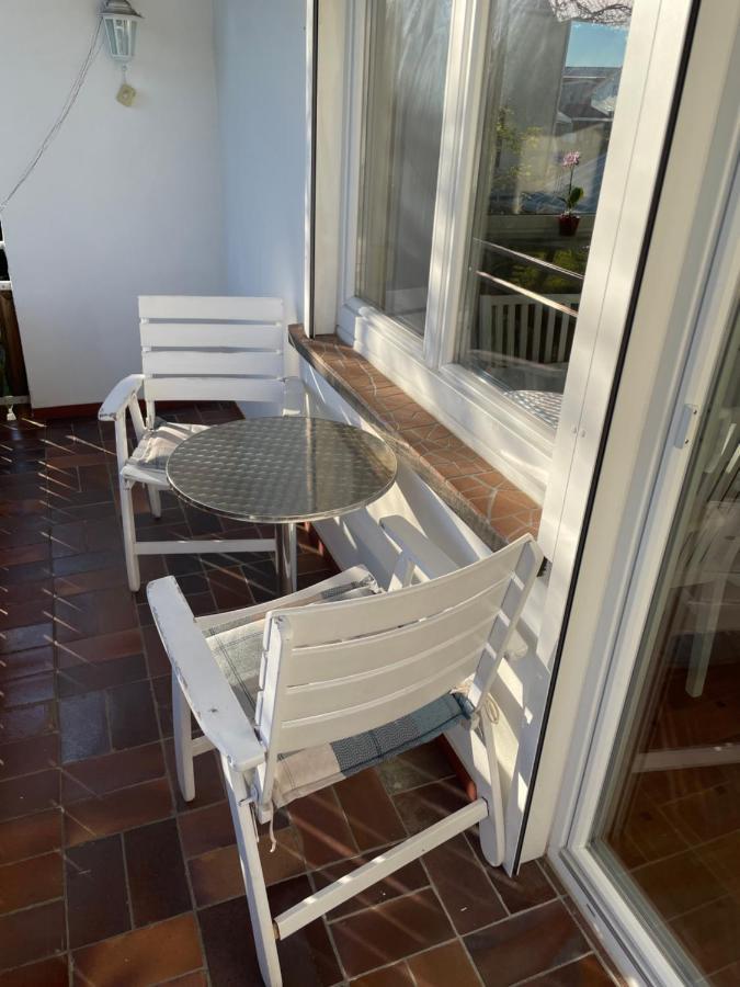 Sonnige 3 Zimmer Wohnung Mit Schoenem Balkon Im Gruenen Ρόιτλινγκεν Εξωτερικό φωτογραφία