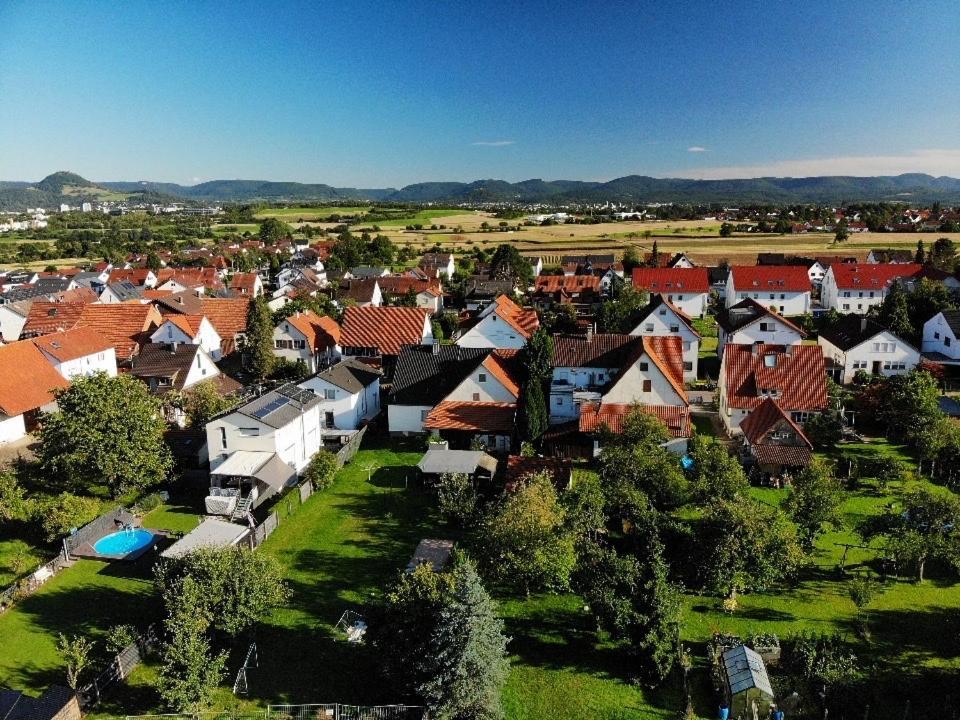 Sonnige 3 Zimmer Wohnung Mit Schoenem Balkon Im Gruenen Ρόιτλινγκεν Εξωτερικό φωτογραφία